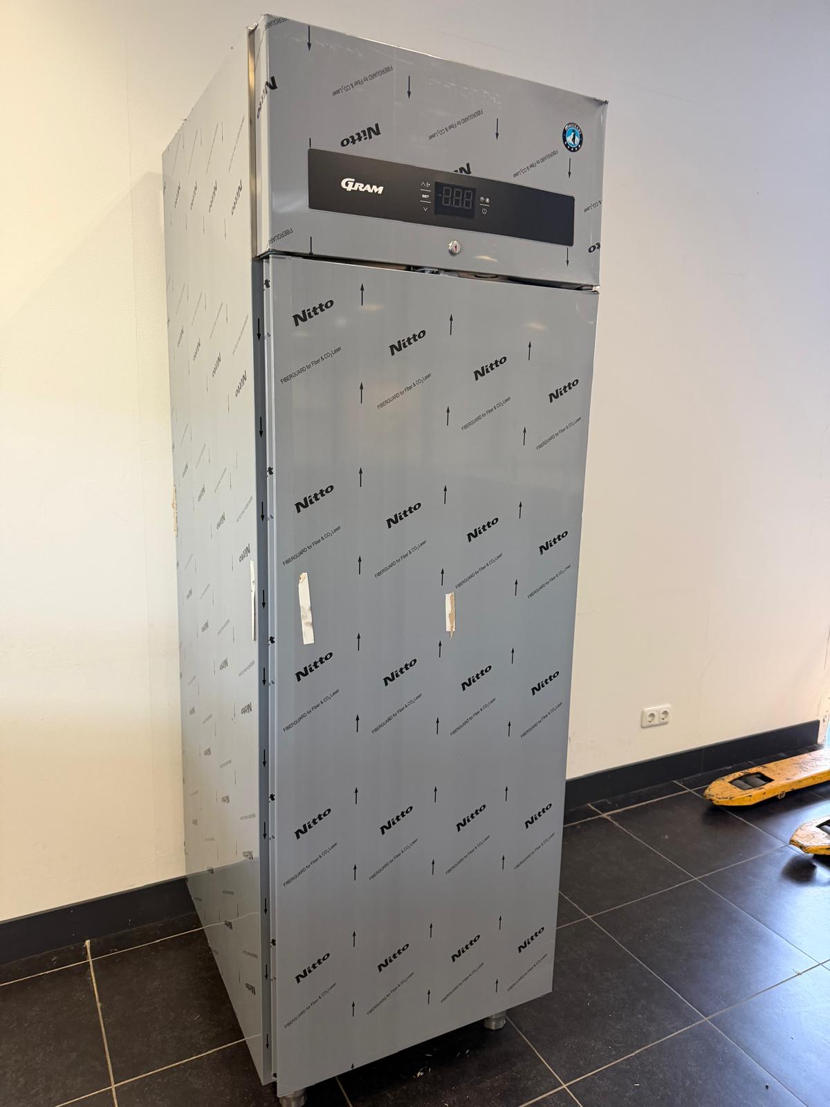 Hoshizaki / Gram Premier K 70 L DR – Professionele Koelkast (700 liter) lichte transport schade
