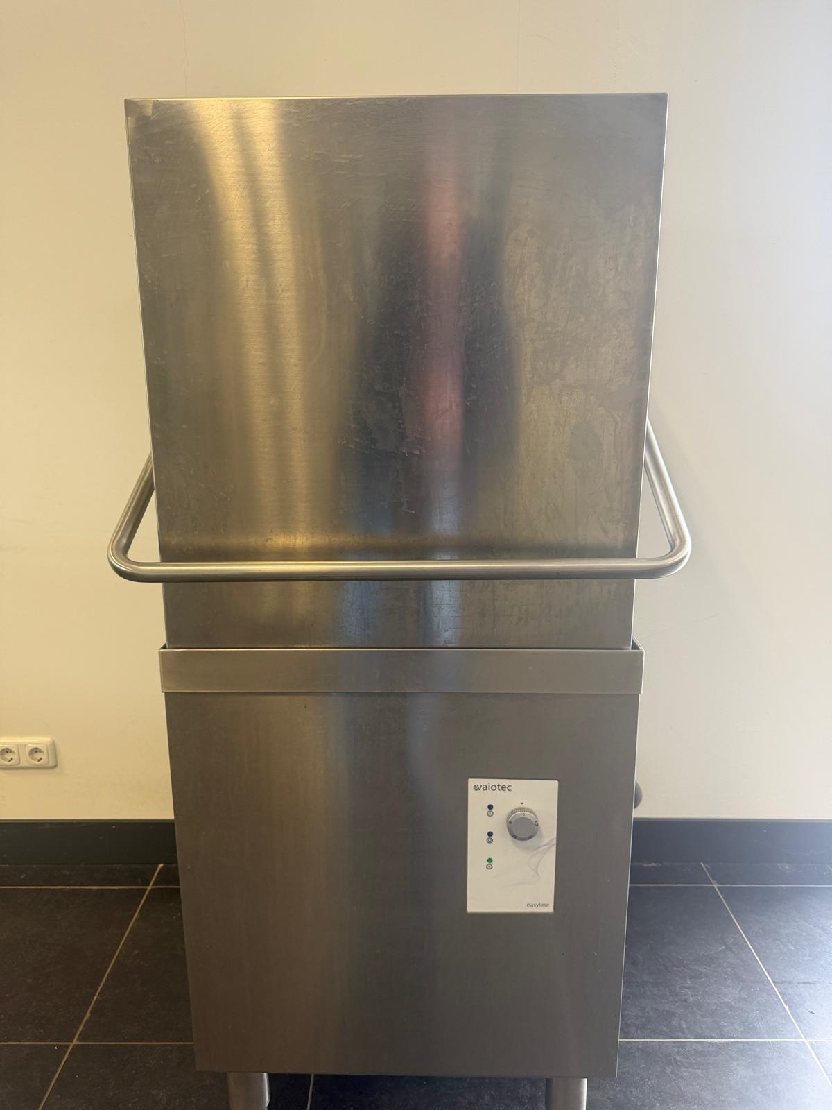 Vaiotec doorschuifvaatwasser met zeep en afvoerpomp